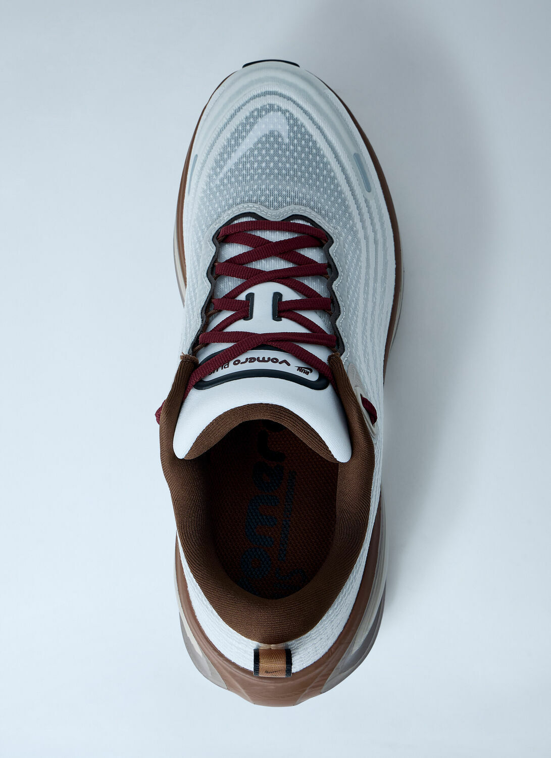 Nike Vomero Plus QS Sneakers