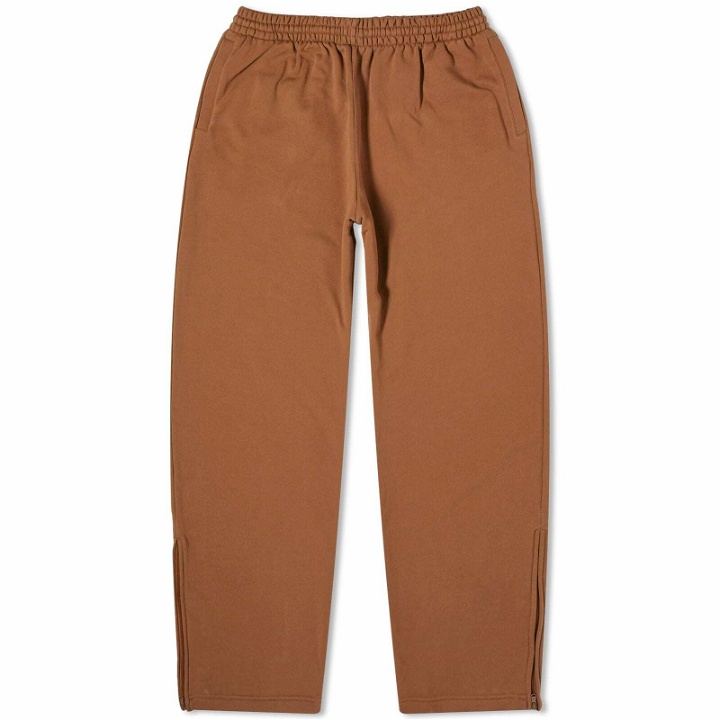 Photo: WARDROBE.NYC Women's x Hailey Bieber Track Pant in Brown