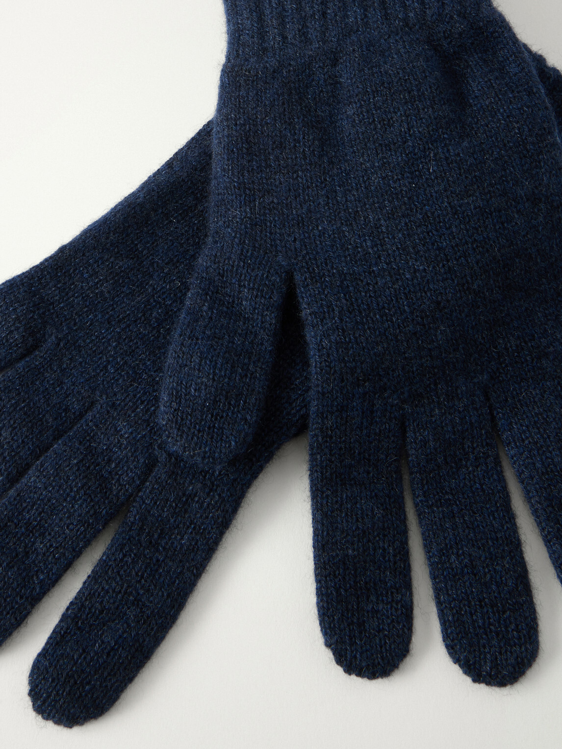 Johnstons of Elgin - Patrick Cashmere Gloves