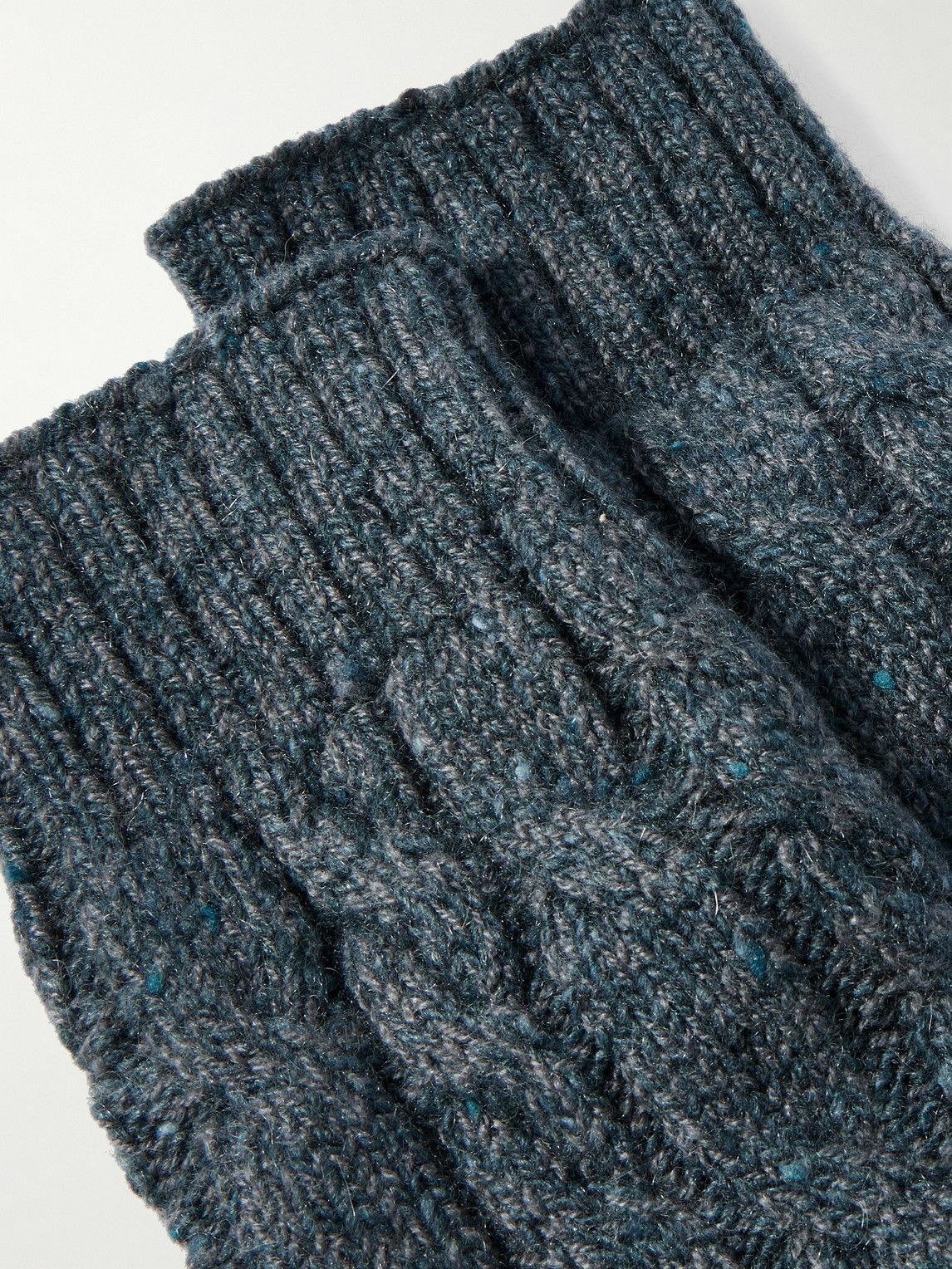Johnstons of Elgin - Cable-Knit Donegal Cashmere-Blend Socks