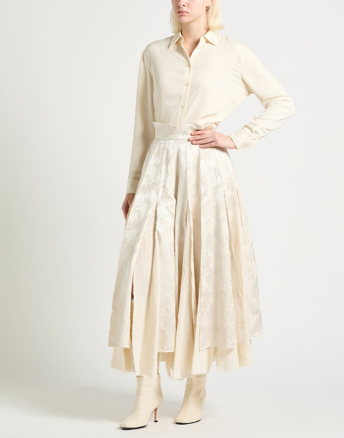 A. w.a. k.e. Mode Womens Maxi skirt Ivory