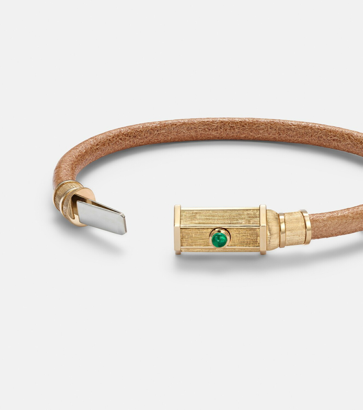 Marie Lichtenberg Lasso 18kt gold and leather bracelet with emeralds