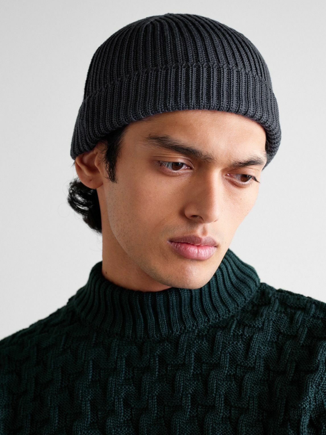 ★AMES-WORLDWIDE★FUZZY BEANIE NAVY★正規品/韓国直送料込 Qoo10 AMES-WORLDWIDE FUZZY BEANIE PIN 無地