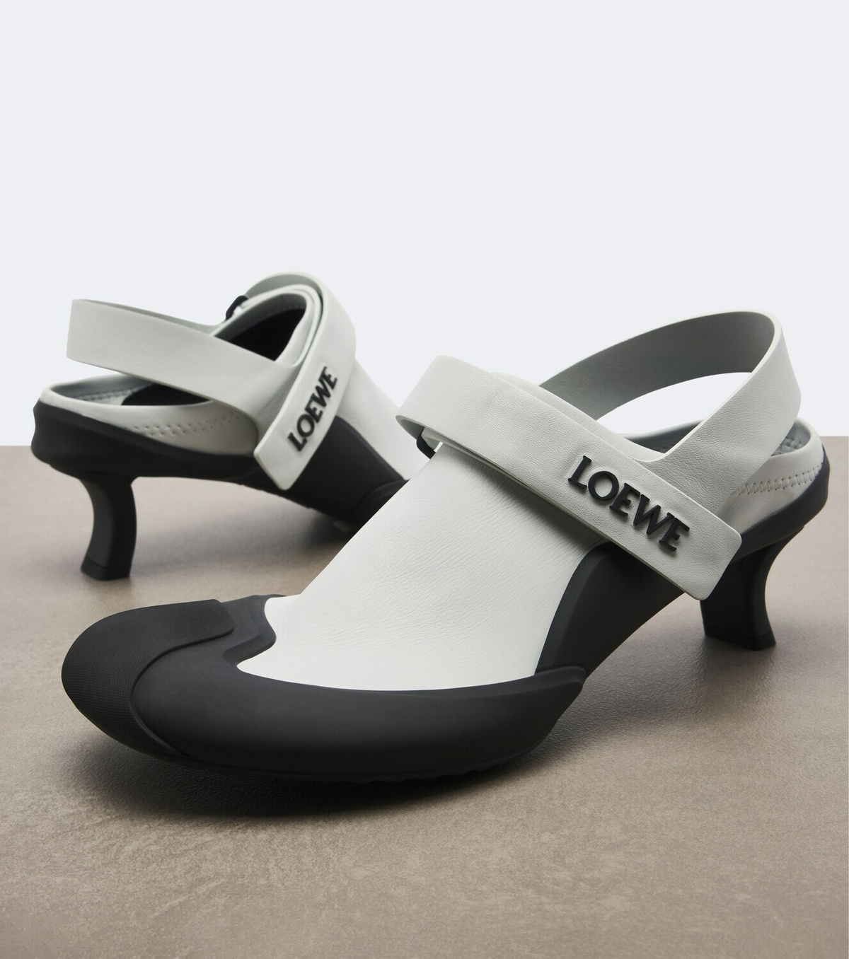 Loewe Dive Slingback leather pumps