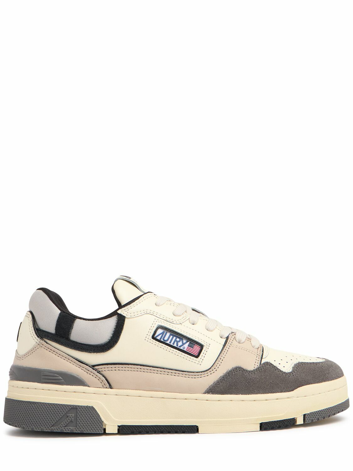 【送料&関税込】Autry Sneakers Clc Autry Clc Low Sneakers In White Leather And Suede