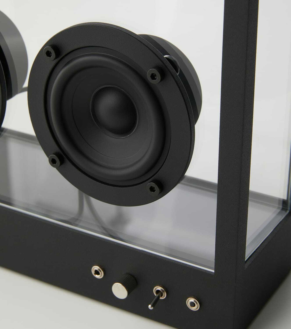 Transparent Transparent Small speaker
