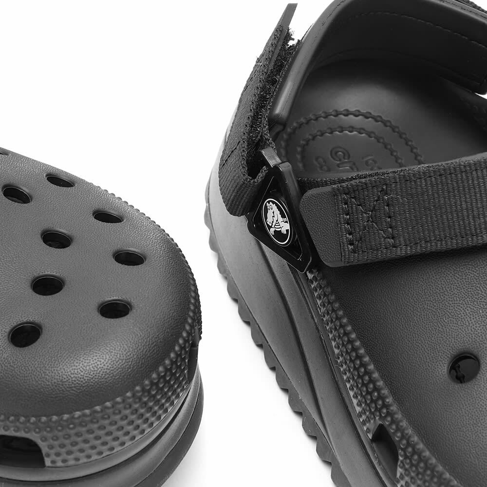 hiker crocs black