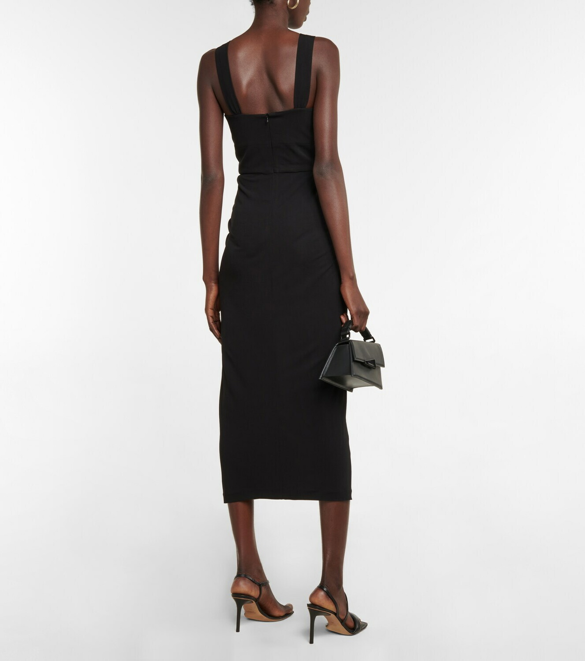Embroidered Elegance: Luxe Couture's Short Dress for Summer Soirees