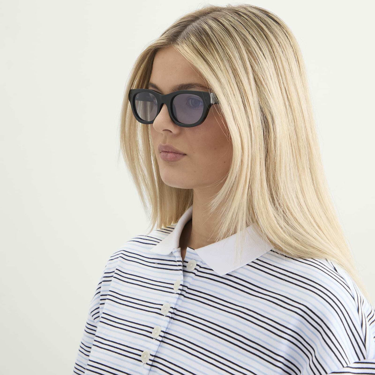 Prada Eyewear C09S Sunglasses in Black/Blue 