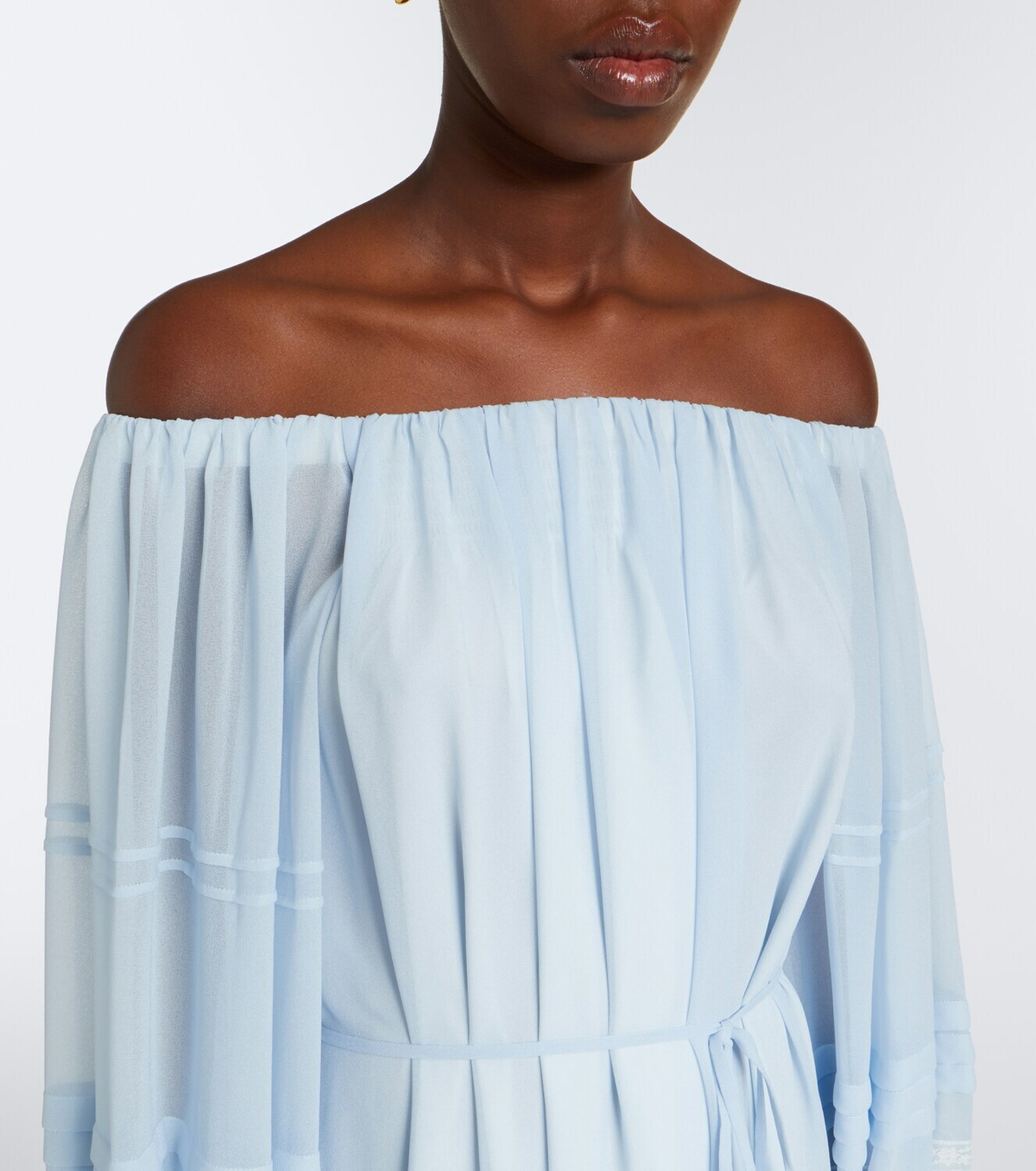 Xu Zhi Ruffled off-shoulder lace-trimmed maxi dress