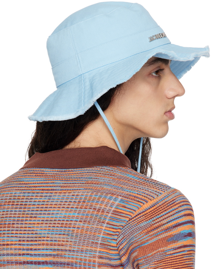 JACQUEMUS ルボブ Artichaut ブルーキャンバス ロゴ ハット Jacquemus Blue 'Le Bob Artichaut' Bucket Hat Jacquemus