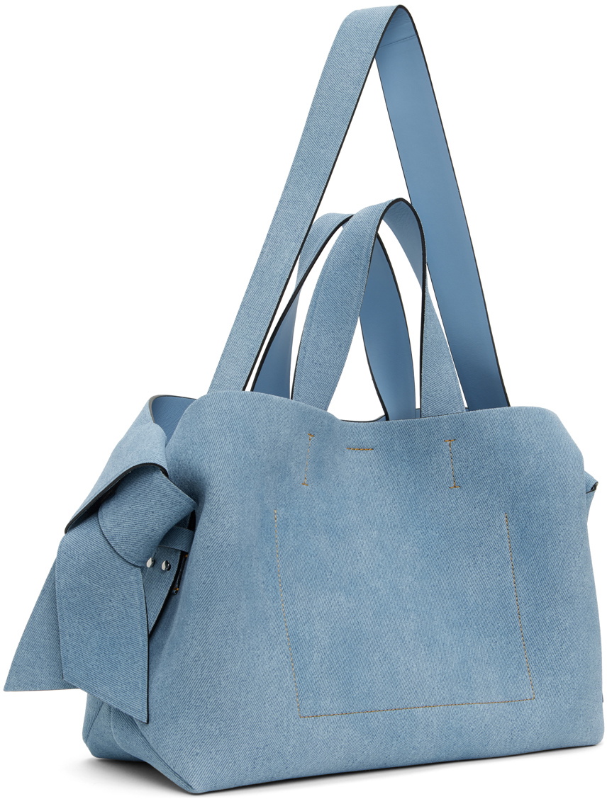 Acne Studios Musubi バッグ　マルチブルー Acne Studios Updates the Musubi Bag for SS23 | Hypebae