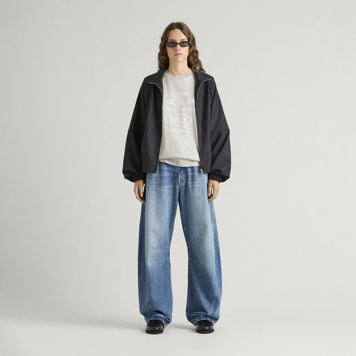 END. Worn Established LS T-shirt in Washed Grey