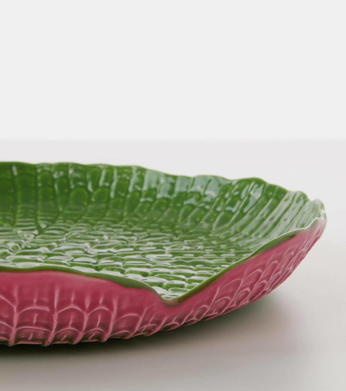 Bordallo Pinheiro Amazónia earthenware platter