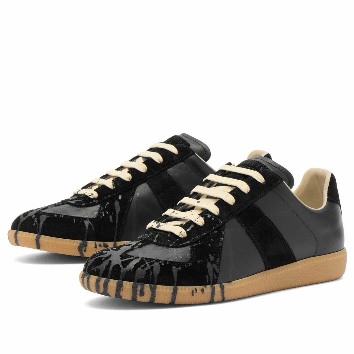 Maison Margiela Men's Replica Sneaker in Black/Black
