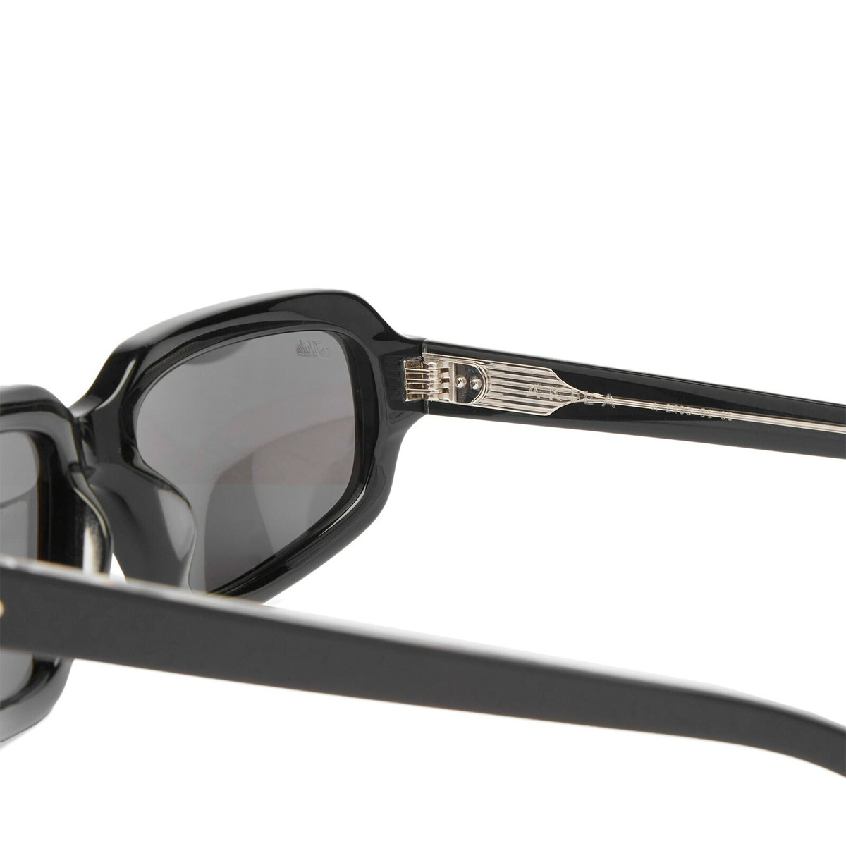 AKILA Jupiter Sunglasses in Black 