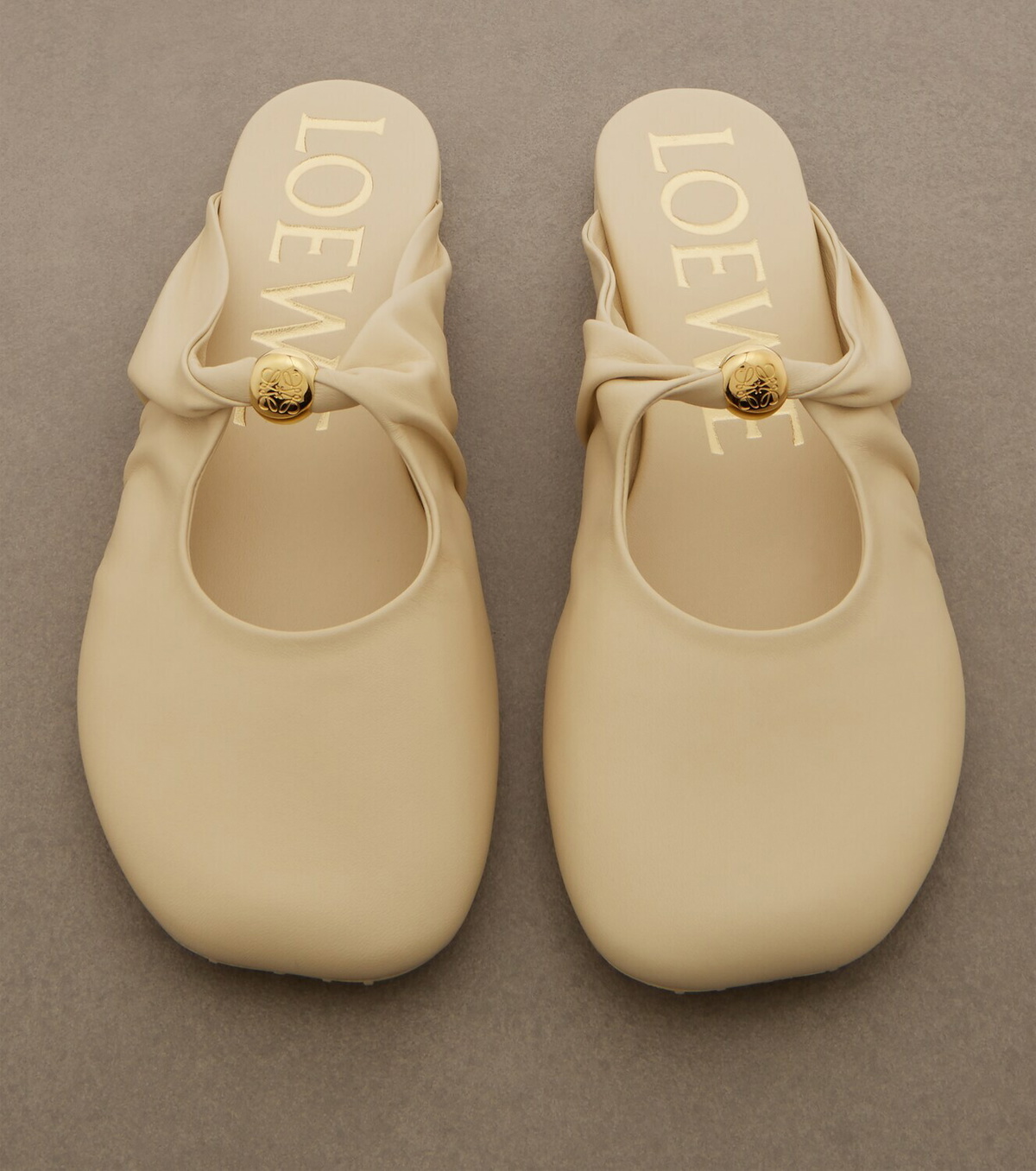 Loewe Pebble Soft leather mules