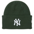 New Era New York Yankees Wide Cuff Beanie Hat in Dark Green 