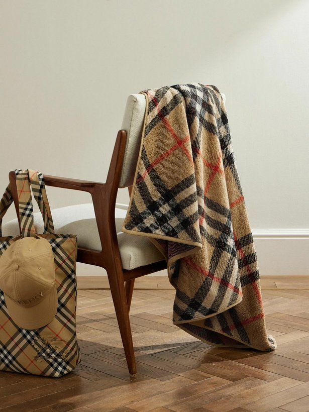 Photo: Burberry - Checked Cotton-Terry Jacquard Towel