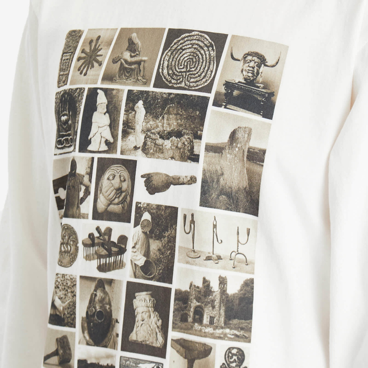 Heresy Men's Niche Longsleeve T-Shirt in Ecru