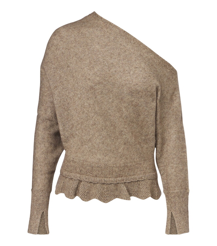 Photo: Xu Zhi Ruffled asymmetric sweater