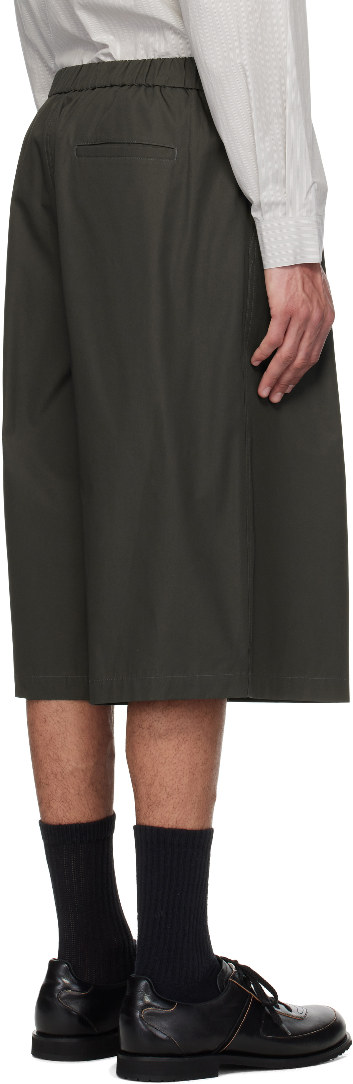 AMOMENTO Brown Two Tuck Wide Shorts