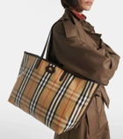 Burberry Highlands Medium jacquard tote bag
