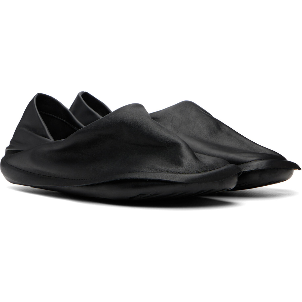 HOMME PLISSÉ ISSEY MIYAKE Black CAMPER Edition Peu Form Loafers