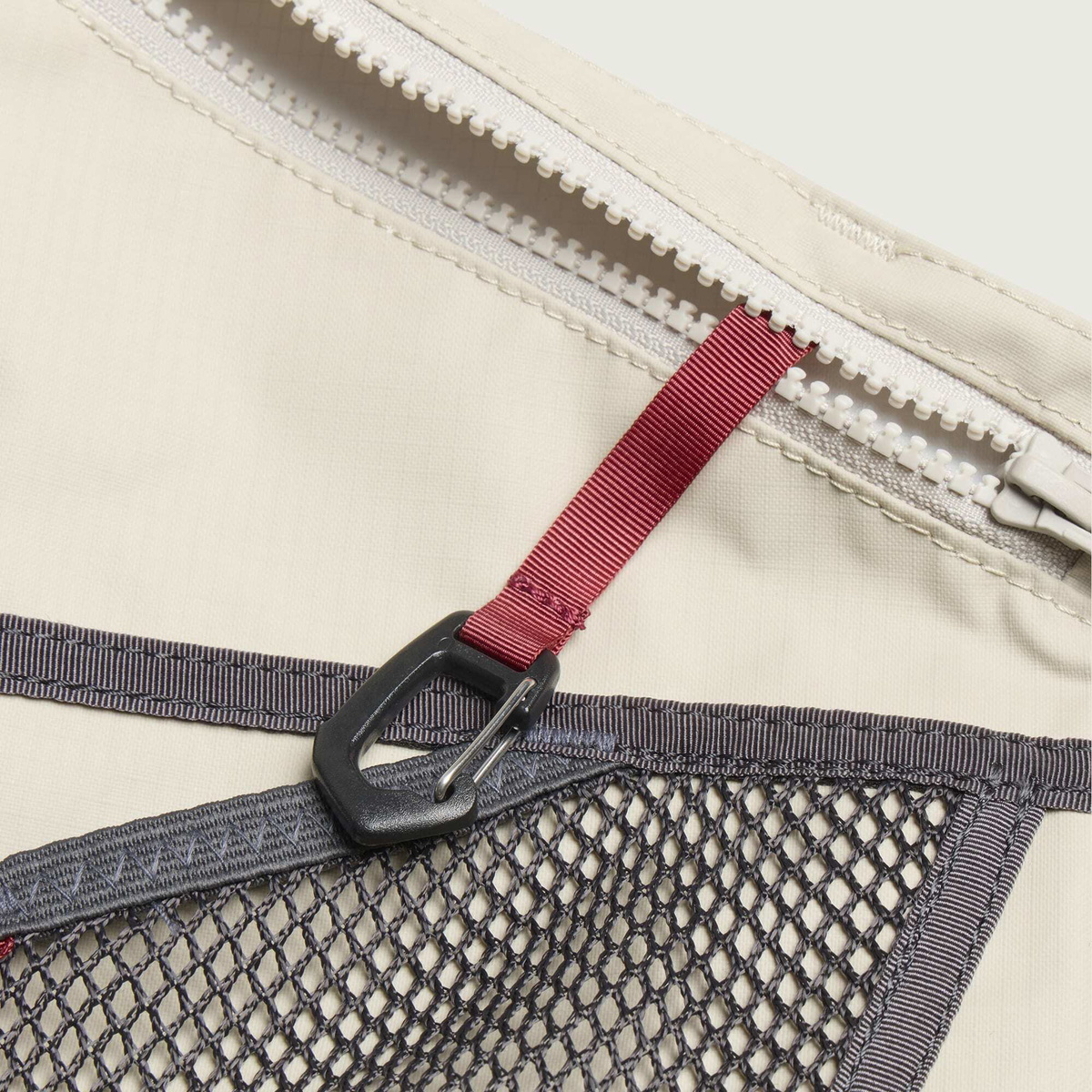 Klättermusen Men's Hrid WP Accessory Bag 1.5L in Silver Creme