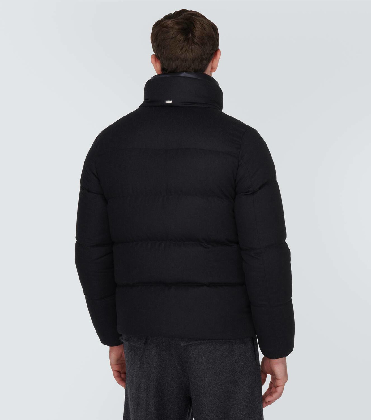 ダウンジャケット・コート HERNO FW24 Silk and cashmere down jacket (PI001982D 2157) Silk and cashmere down coat in grey - Herno | Mytheresa