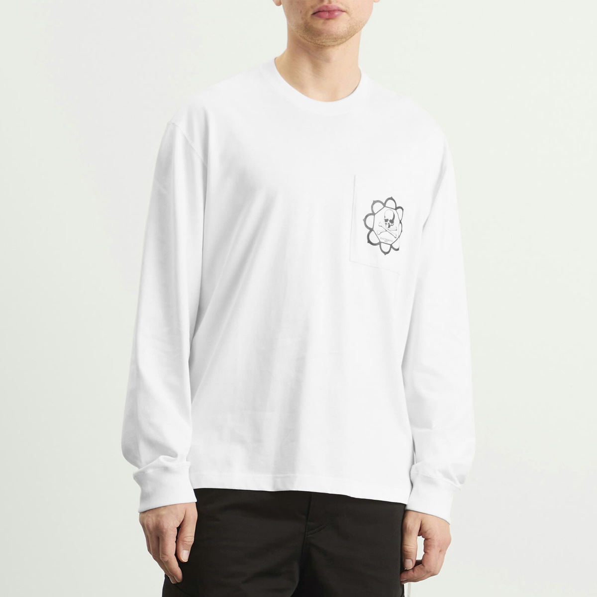 MASTERMIND WORLD Men's Pocket Long Sleeve T-Shirt in White