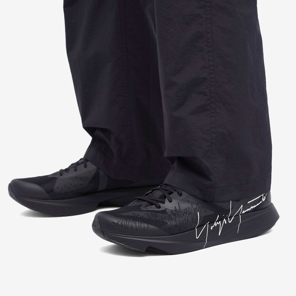 Y-3 Men's Takumi Sen 9 Sneakers in Black/White/Off White Y-3