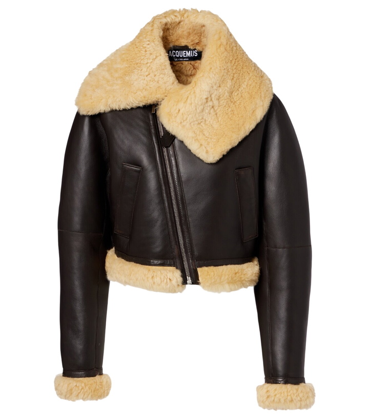 Photo: Jacquemus Aviatore cropped shearling-trimmed leather jacket