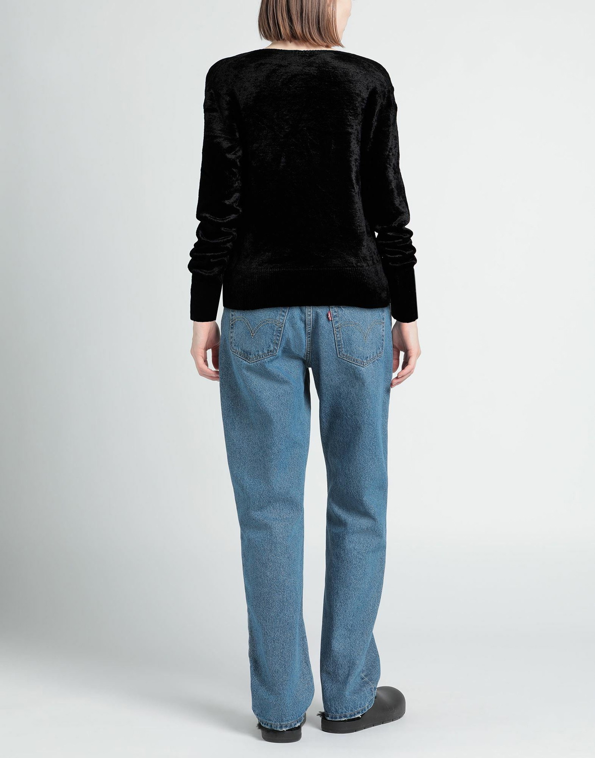 Sapio Womens Sweater in Black