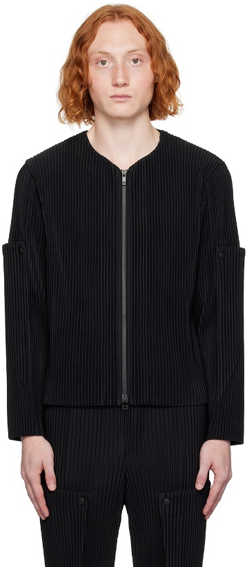 Photo: HOMME PLISSÉ ISSEY MIYAKE Black Unfold Sweater