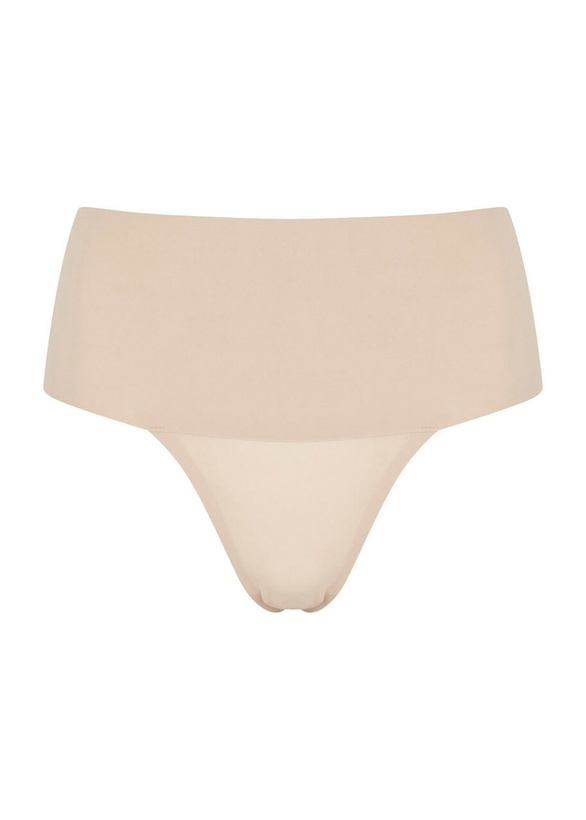 Photo: Spanx Undie-tectable Seamless Thong Beige