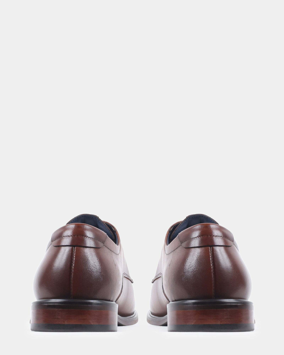 Steve Madden Victor Dress Shoes in Tan