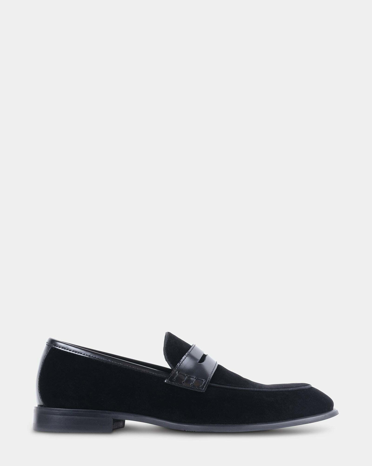 Steve Madden Hineman Dress Shoes in Black Velvet