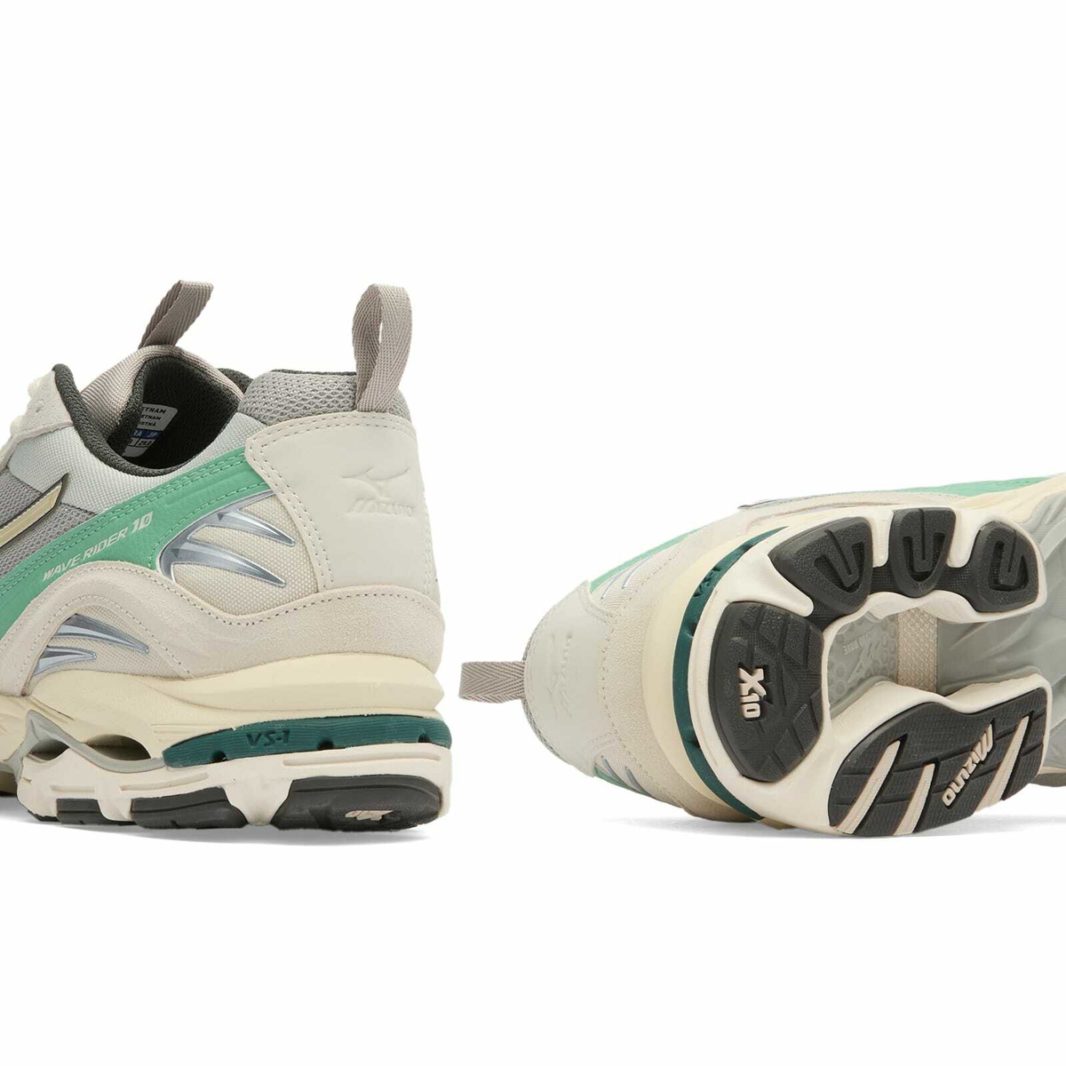 Mizuno WAVE RIDER 10 "PREMIUM" Sneaker in Opal Gray/Pristine/Creme De Menthe