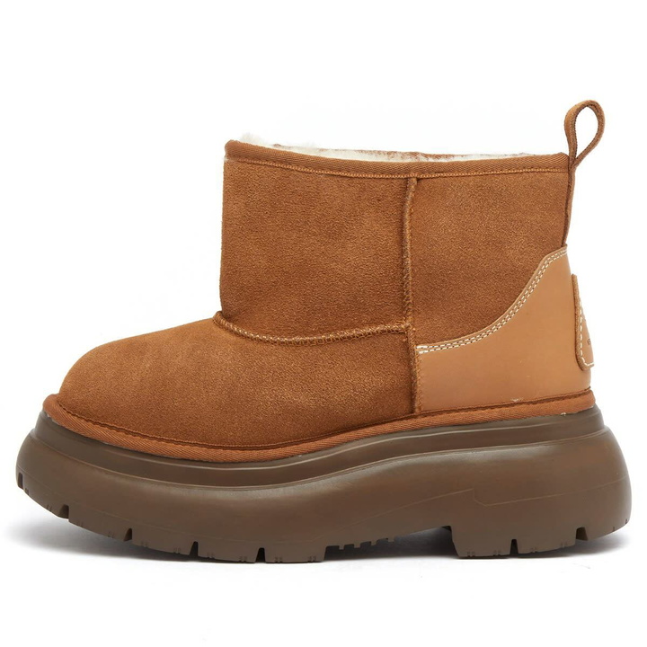Photo: R13 Women's Chunky Shearling Boot in Light Brown