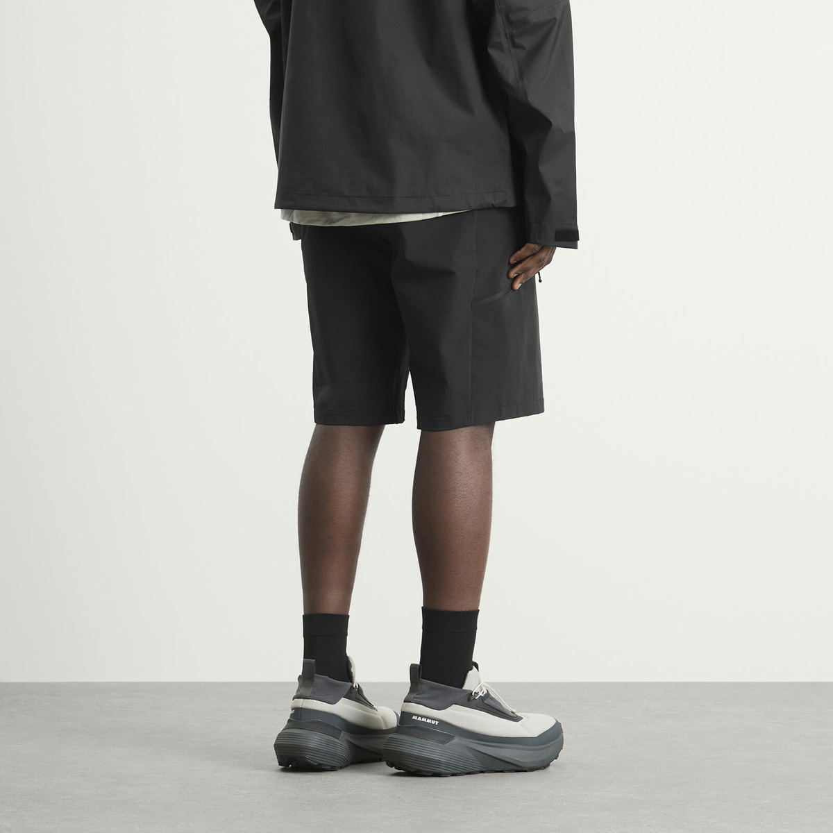 Hiking Patrol Men's x Mammut Softshell Shorts in Black
