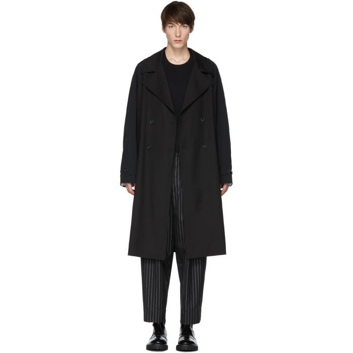 Photo: Yang Li Black Contrast Sleeves Trench Coat 