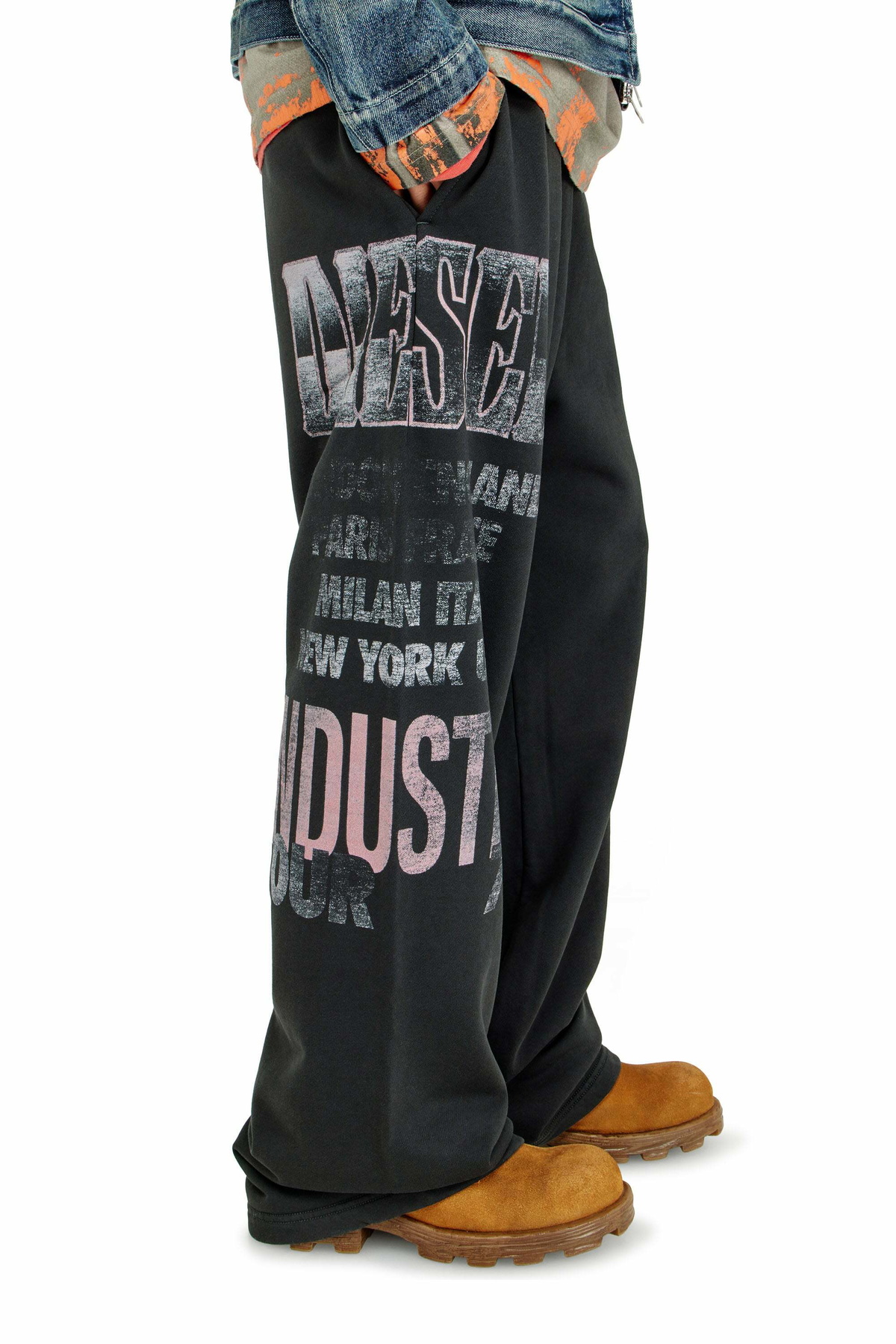 Diesel Sweatpants with concert graphics - Pants Mens in Black