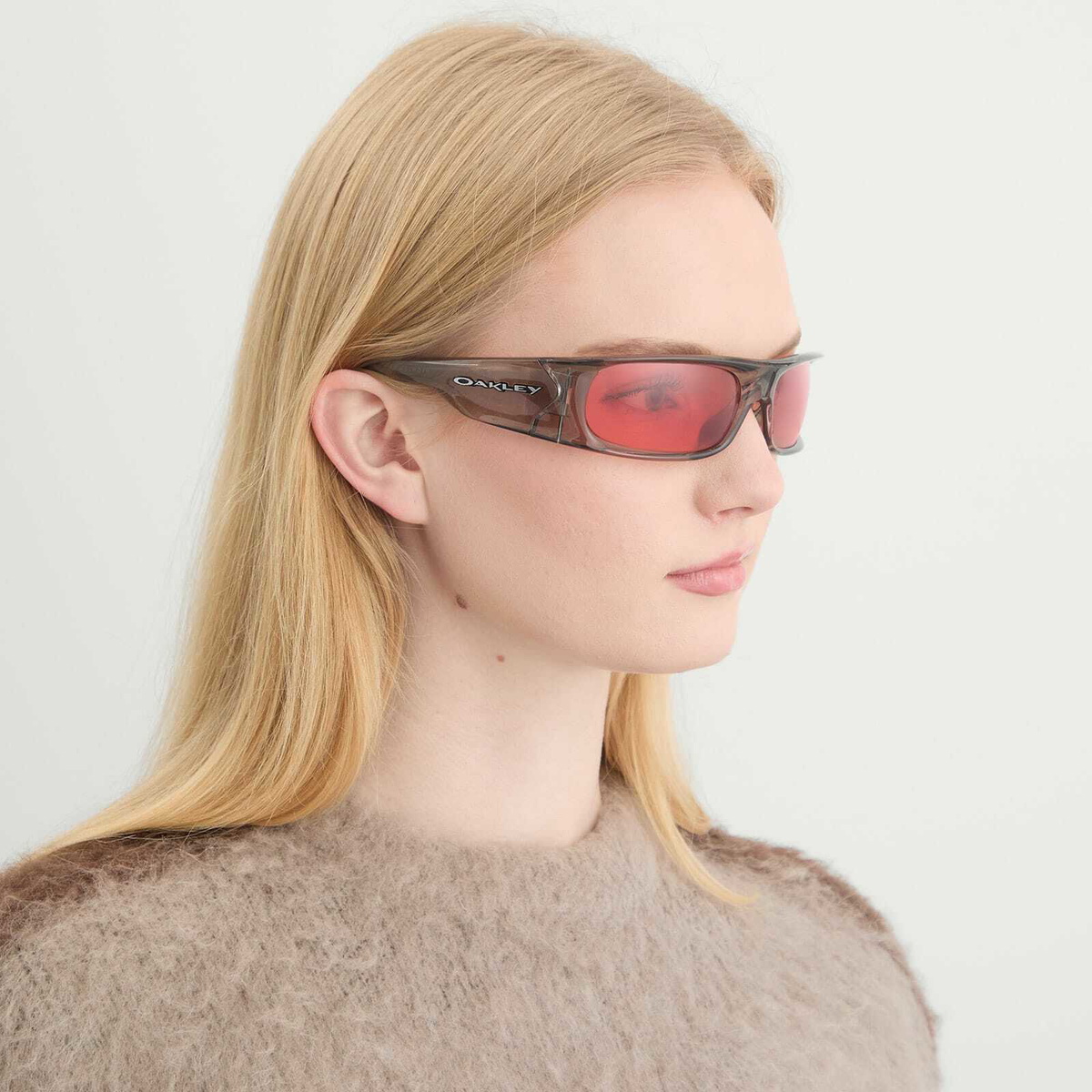 Oakley Highland Sunglasses in Grey Ink/Prizm Peach 