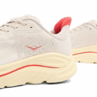 HOKA ONE ONE W Clifton 10 Sneaker in Stucco/Cerise