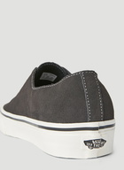 Vans - Authentic One Piece DX Sneakers in Black