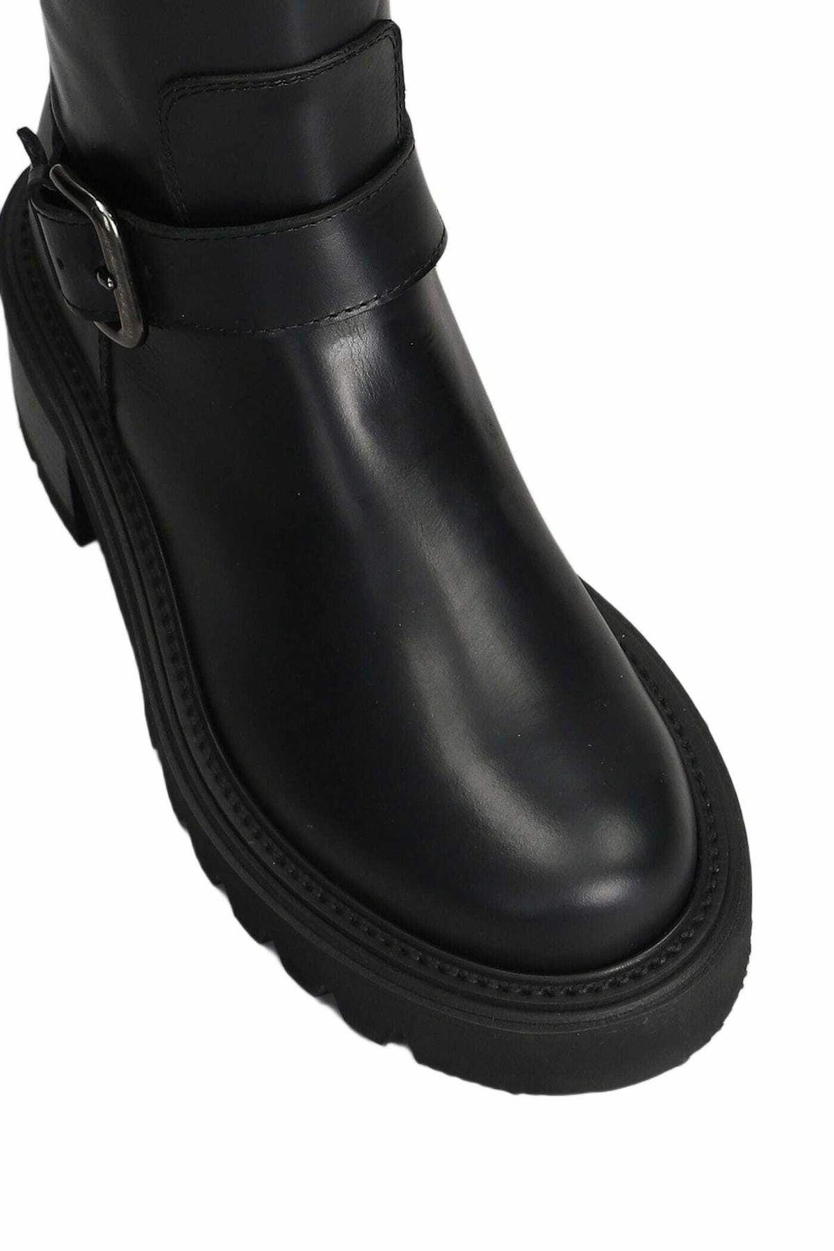 Via Roma 15 Low Heels Ankle Boots In Black Leather