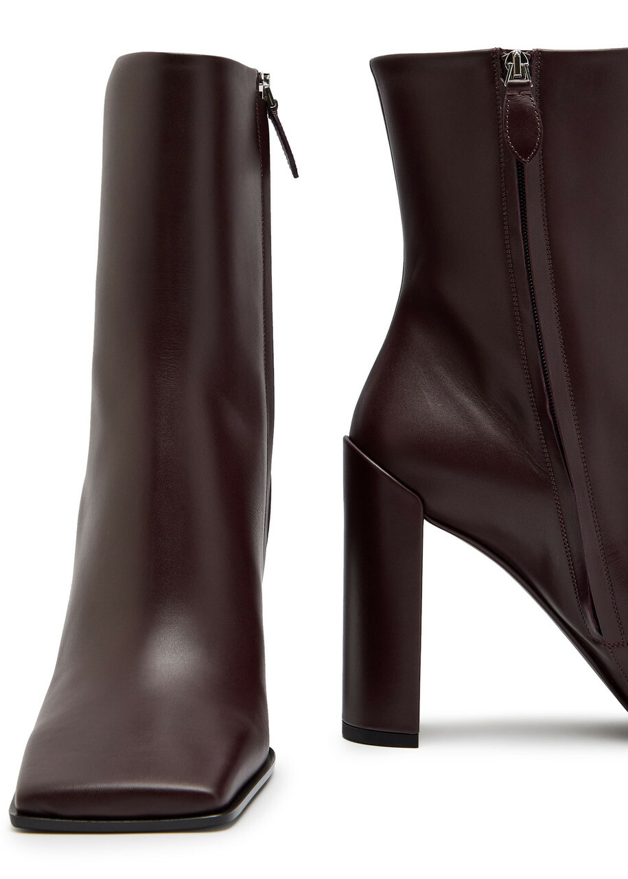 Alaïa Square toe Leather Ankle Boots Brown