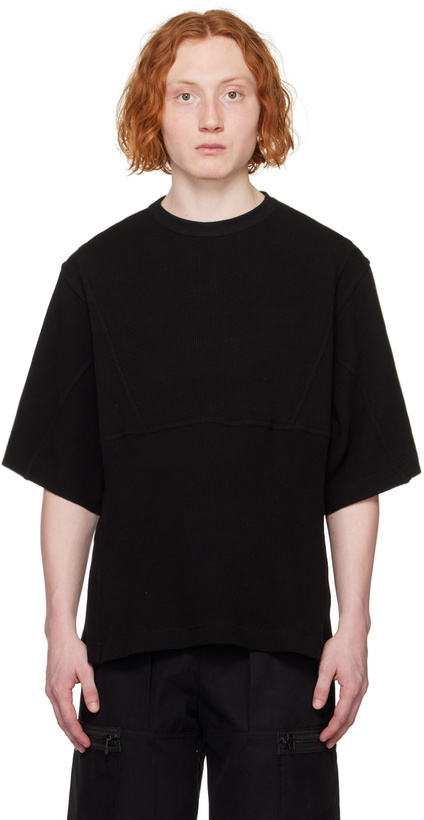 Photo: BRYAN JIMENÈZ Black Thermal T-Shirt
