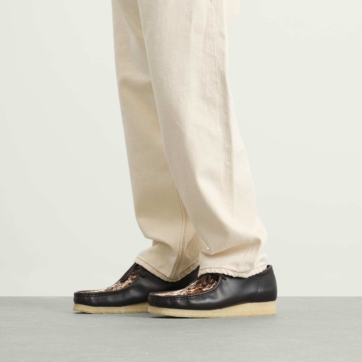 Clarks Originals Men's Wallabee in Brown Interest